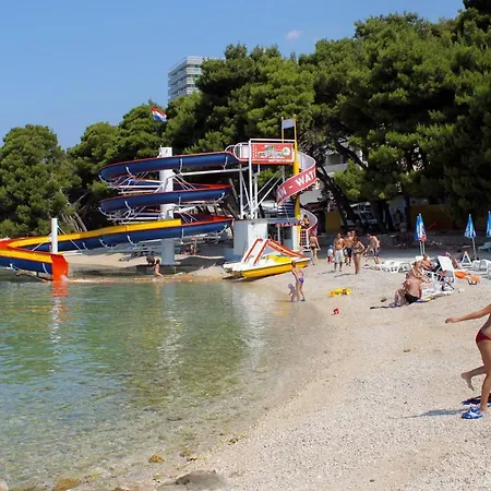 Apartamento With A Parking Space - 11361 Makarska