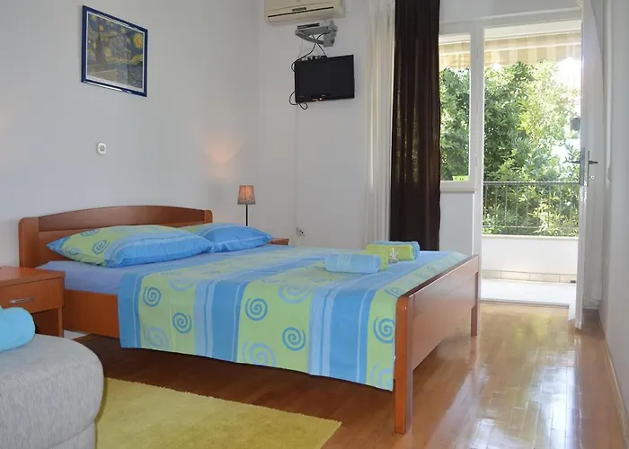 With Parking Space - 11361 * Makarská