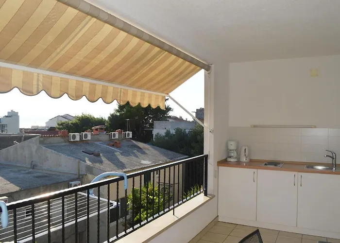 With Parking Space - 11361 Daire